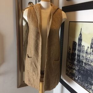Tahari Camel long line sweater vest